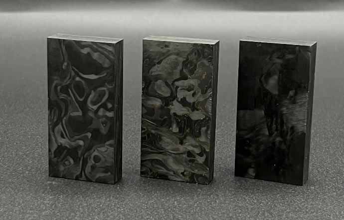 3 échantillons de matériaux composites en fibre de carbone - Carbonium®