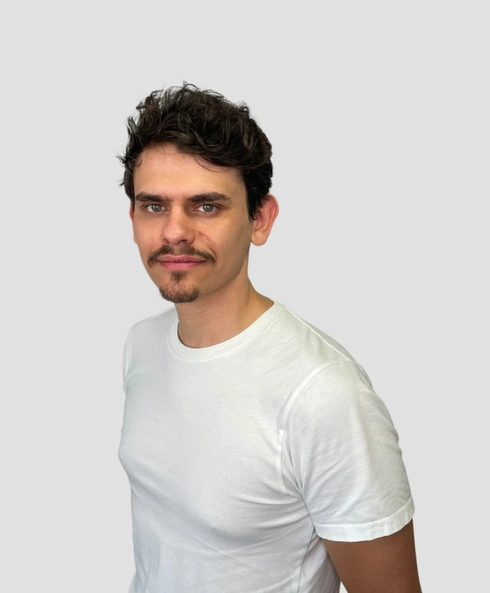 Portrait de Etienne Hall, Responsable Production chez Lavoisier Composites