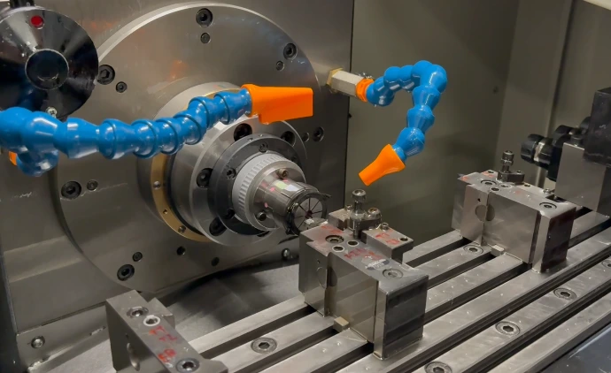 Usinage CNC 5 axes de haute précision pour matériaux composites